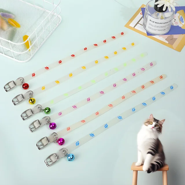 2/4/6Pcs Cat Necklace Glowing Small Dog Cat Collar Anti-Loss Fluorescent Silicone Cat Bell Collar Neck Ring Pet Cat Accessories 6