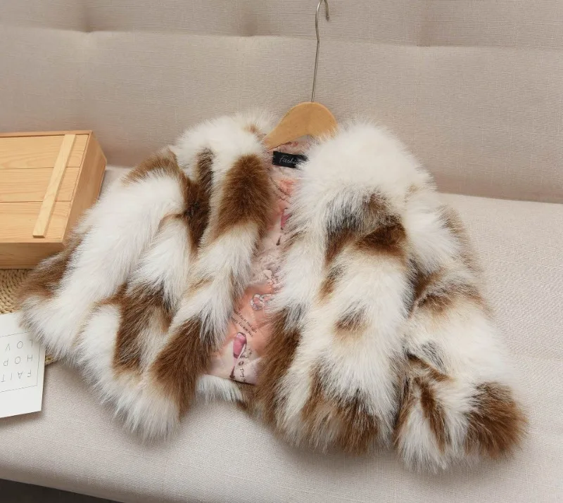 Winter Patchwork Fur Coat for Girls Short Round Neck - Uniqwear