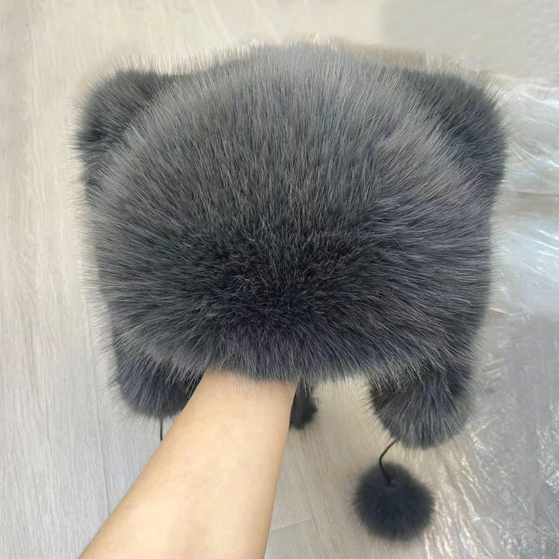 Women s Cozy Faux Fur Beanie with Stylish Color Block Design for Cold Weather Adventures and Outdoor Fun