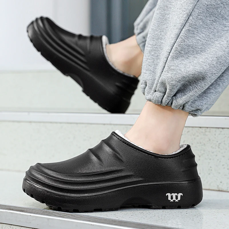 New Fashion Cotton Slippers Men Winter Warm Home Cotton Shoes Waterproof Garden Shoes Indoor Slip on Concise Shoes