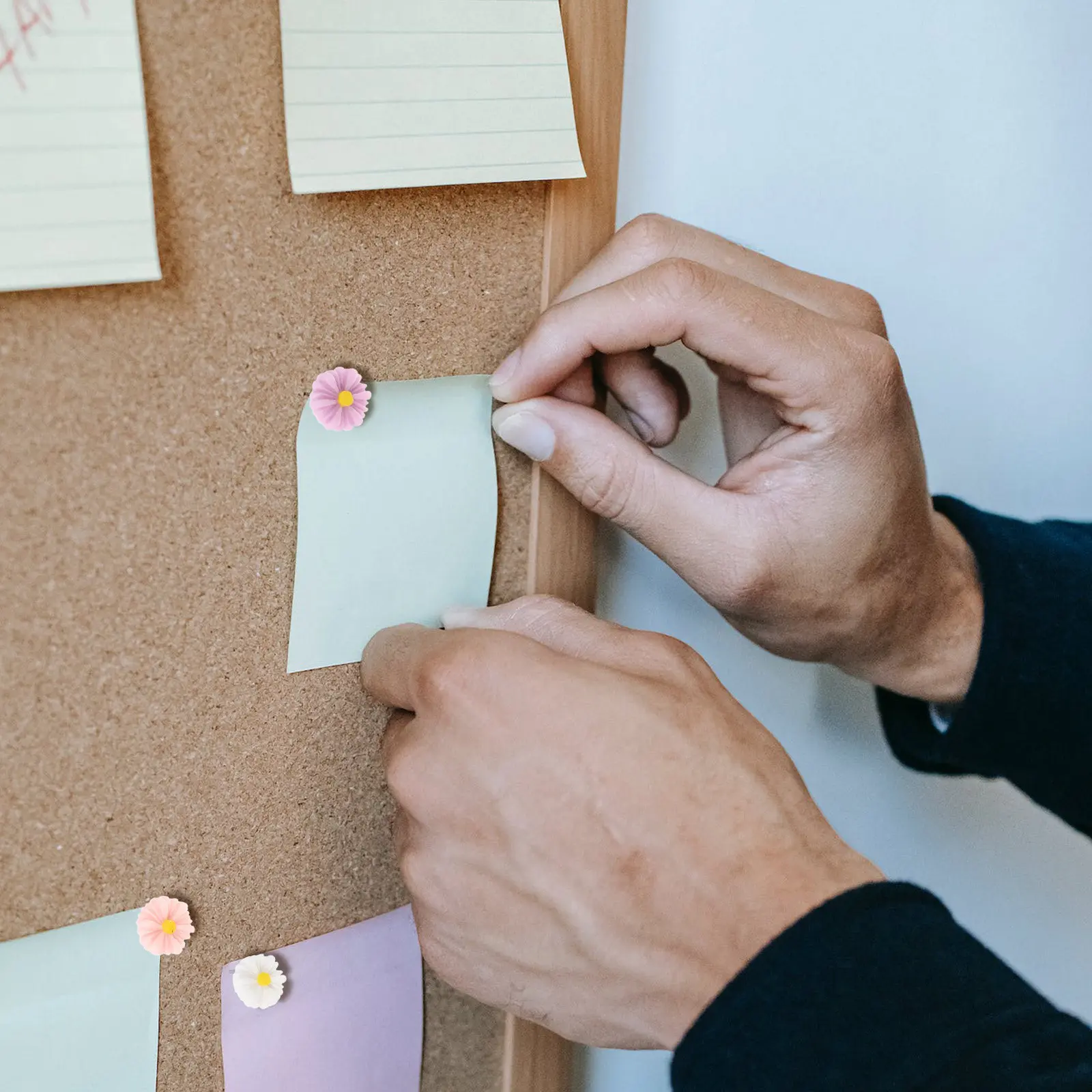 30Pcs 꽃 모양 푸시 핀 섬세한 압정 다용도 소형 재사용 가능한 홈 오피스용 푸시 핀