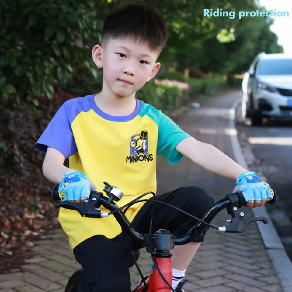 AOLIKES Kids Cycling Gloves Half Finger Skate Child Mountain Bike Bicycle Gloves Sports Gloves for Boys and Girls Children 6