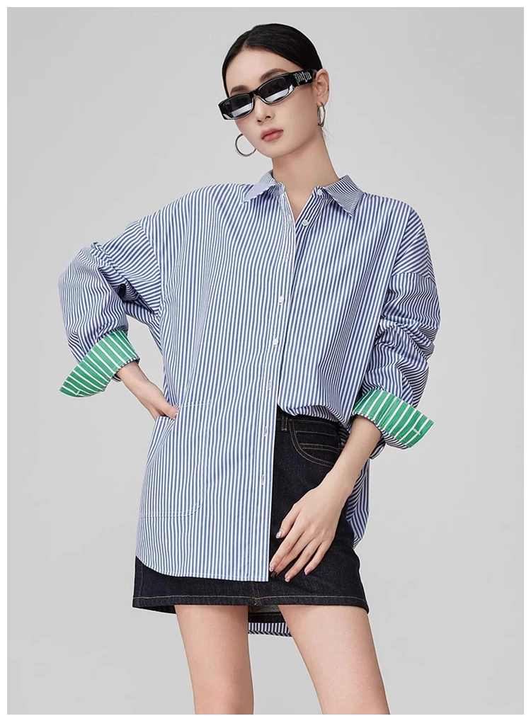 قميص مخطط كبير الحجم للنساء بأكمام طويلة فضفاض مناسب سترة علوية متوسطة الطول بأزرار سفلية ملابس غير رسمية موضة 2025