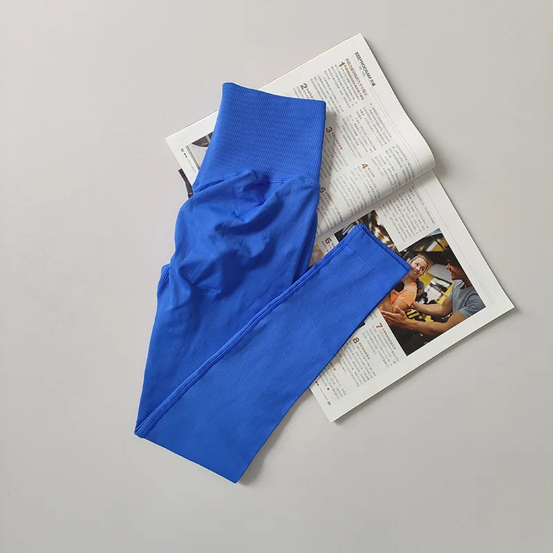 بنطلون رياضي نسائي بدون خياطة بخصر عالٍ ورفع للأرداف، بنطلون خوخي الشكل للجري والتمارين واليوغا، ليجنز ضيق للنساء