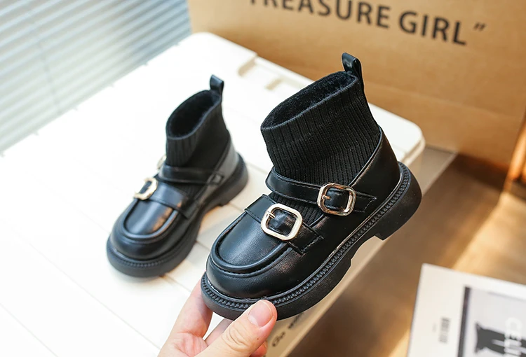 2024 Autunno Inverno Nuovo Bambini Corto Ragazze Moda Casual Soc Stivali Principessa Bambini Tendenza Scarpe in Pelle Nero Versatile_voghion.com