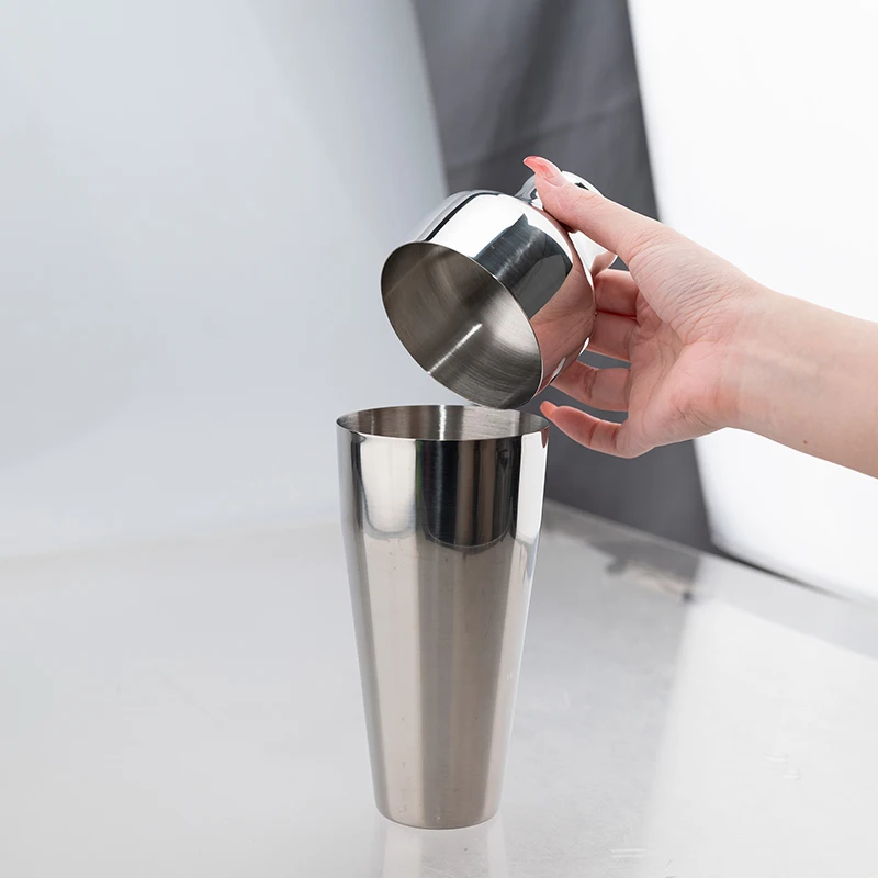New Cocktail Shaker Set Stainless Steel Bartender Kit Cocktail Mixer Wine Martini Shaker Party Bar Tools