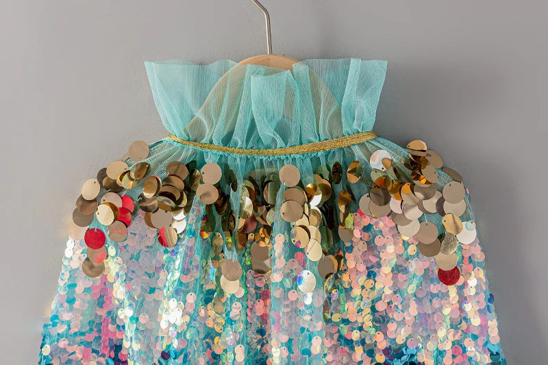 Magischer Glitzer-Umhang für Mädchen, glitzernder Pailletten-Prinzessinnen-Umhang mit Knopfverschluss, geeignet für Verkleidung, Party, Abschlussball, Show und Geschenk – Detail 10