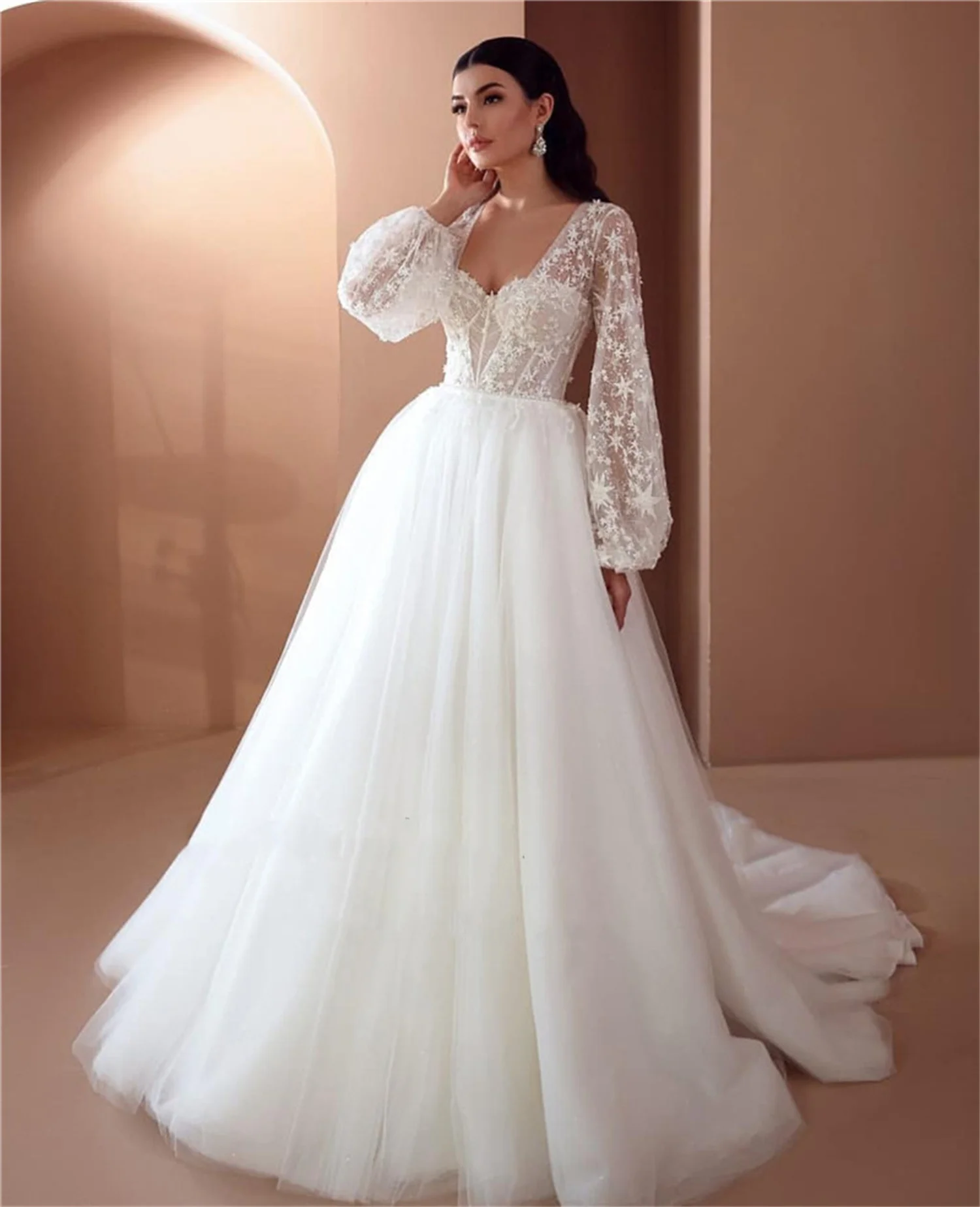 Рисунок 3 - Винтажное Звездное свадебное платье с длинным рукавом