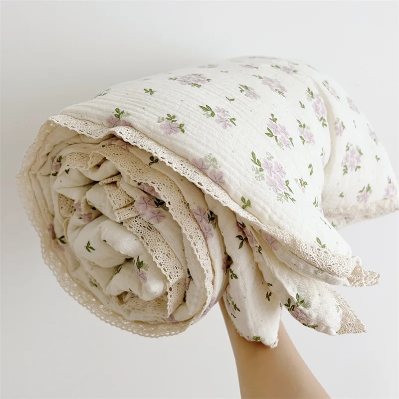 

120X150cm Muslin Cotton Baby Duvet with Lace Trim, Sweet Floral Style Kids Comforter Toddler Crib Thermal Blanket With Filler