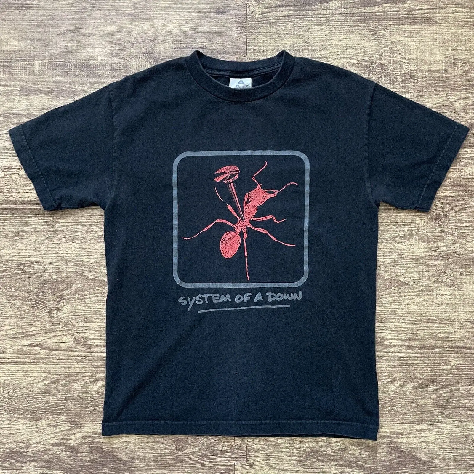 Vintage System Of A Down Band T-Shirt Ant & Nail Graphic Size Medium Rare
