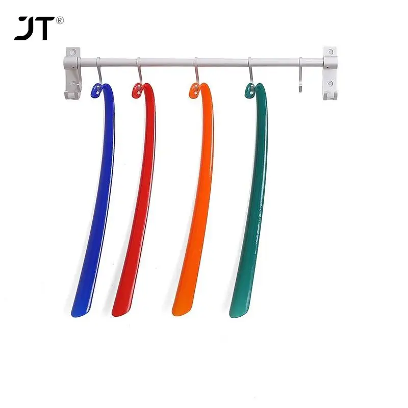 43.5cm Plastic Handle Long ShoeHorn Professional Shoe Horn Shoe Lifter Flexible Lifter Home Shoes Accessories Random color magnetic shoehorn