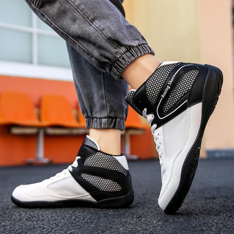 New Professional Boxing Shoes for Men Luxury Wrestling Boxing Sports Shoes Outdoor Lightweight Wrestling Shoes Size 39-46