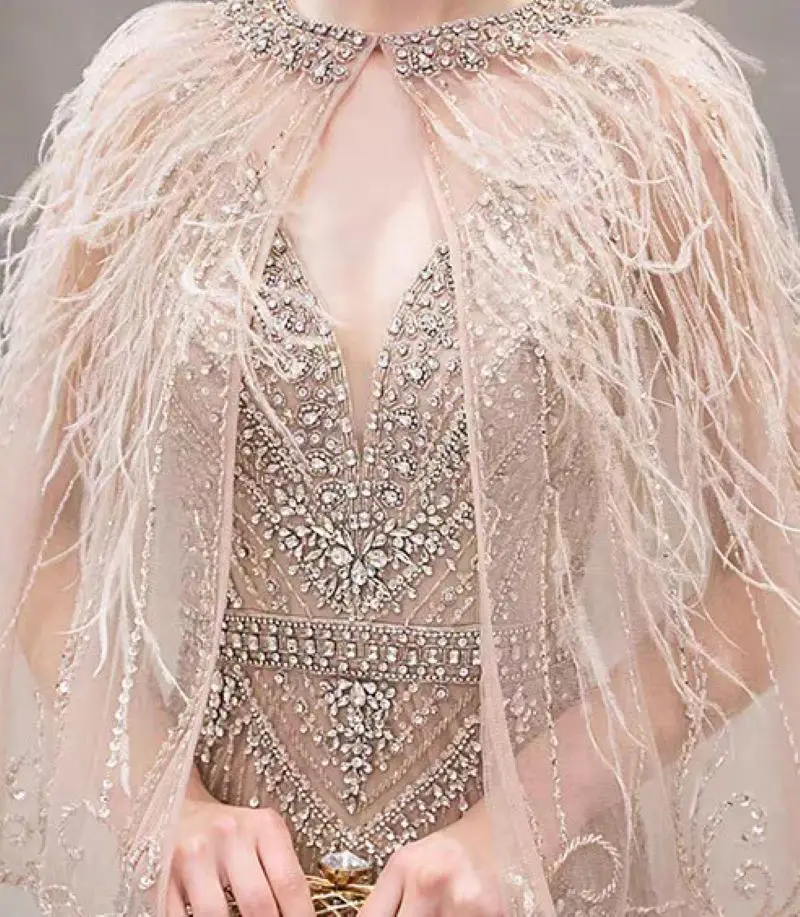 فستان سهرة مطرز بالخرز الوردي، فستان صفارة الإنذار...