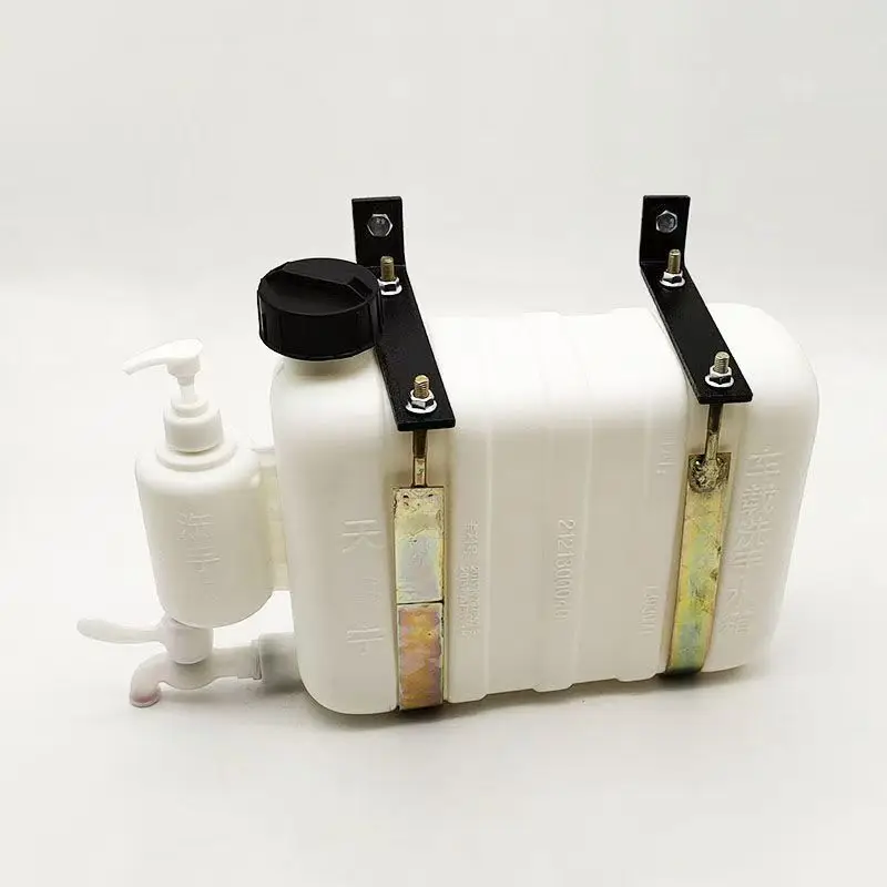9L Truck Mounted Hand Washing Water Tank With Faucet Water Storage Tank Horizontal Rectangular Storage Bucket With Bracket