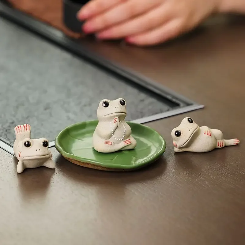 Tea pet ornaments Ceramic Frog Shape Tea Pets Chinese Kung Fu Tea Desktop Decorations Ornaments Zen Lotus Teaware Ceremony Accessories