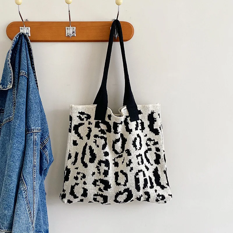 Shoulder Bag Knitted Bags for Women Fashionable Popular Design Large Capacity Tote Contrast Color Daily Commute Casual All-Match