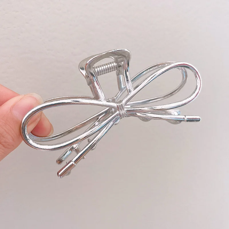 

Vintage Geometric Bow Hair Claws For Women Girls Hair Accessories Trendy Simple Large Metal Hairpin Barrettes Fashion Headdress