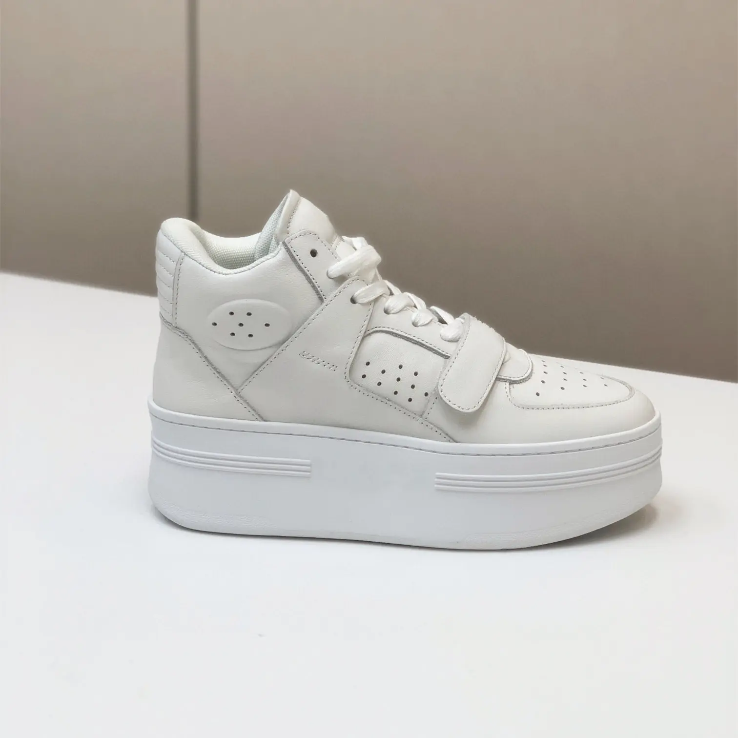 

Casual Designer Fashion Women White Genuine Leather Patchwork Thick Sole Lace Up Trainer Shoes Runner Shoes