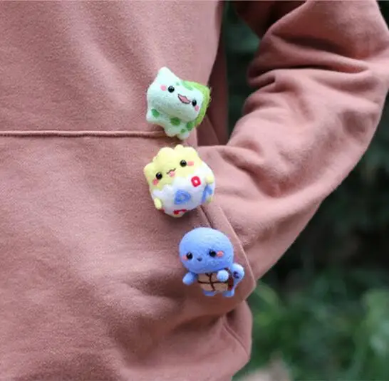 Needle Felting Kit Cartoon Pet Brooch Set Wool Needlepoint Kit 4.5cm high