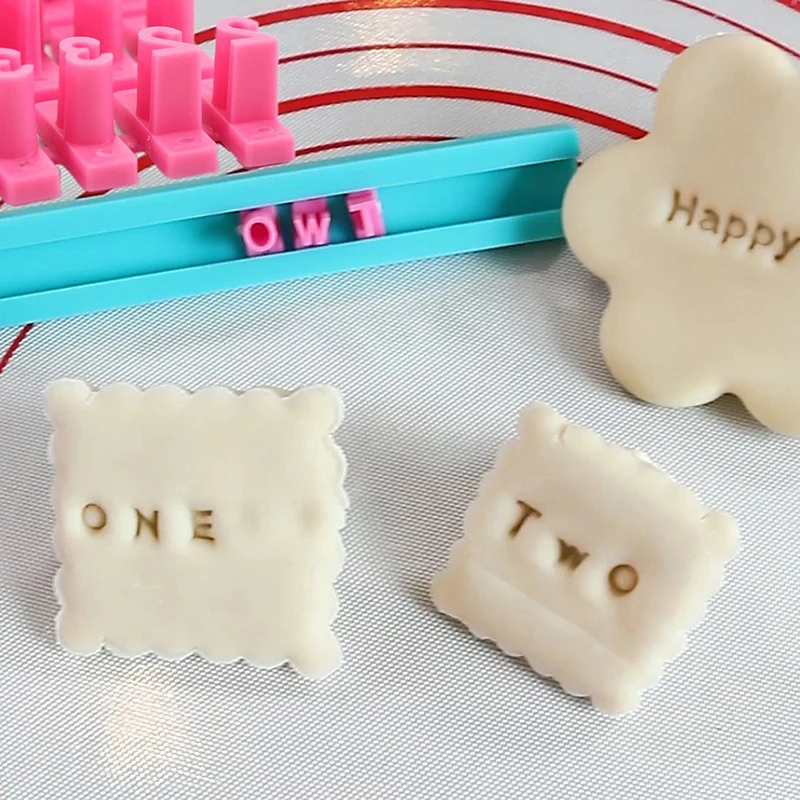 Home Kitchen Alphanumeric Cookie Mold Plastic Alphabet Stamp DIY Printing Embodying Mold Cookie Cake Baking Tools baking mold cookie mould cookie printing mold