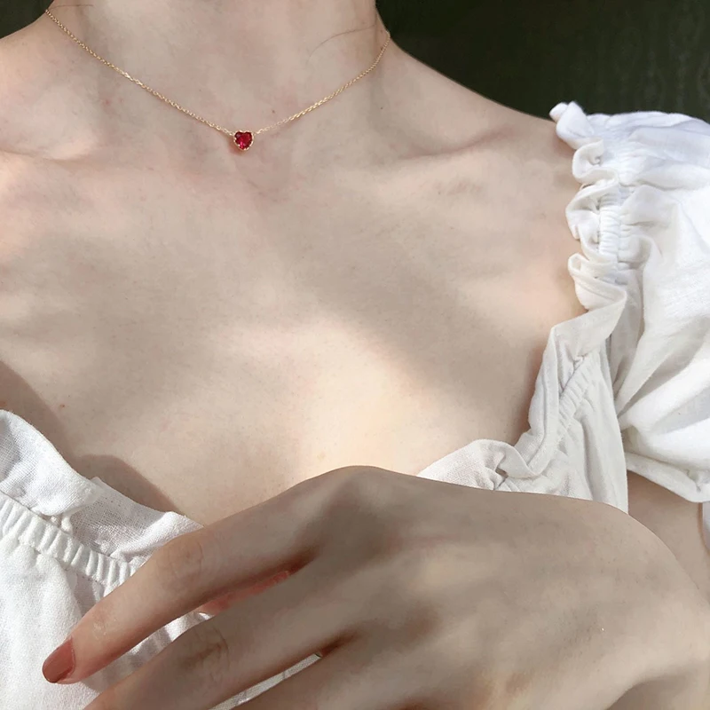 Silver Inlaid Ruby Love Heart Clavicle Chain Pendant Exquisite Romantic And Elegant Ladies Engagement Jewelry