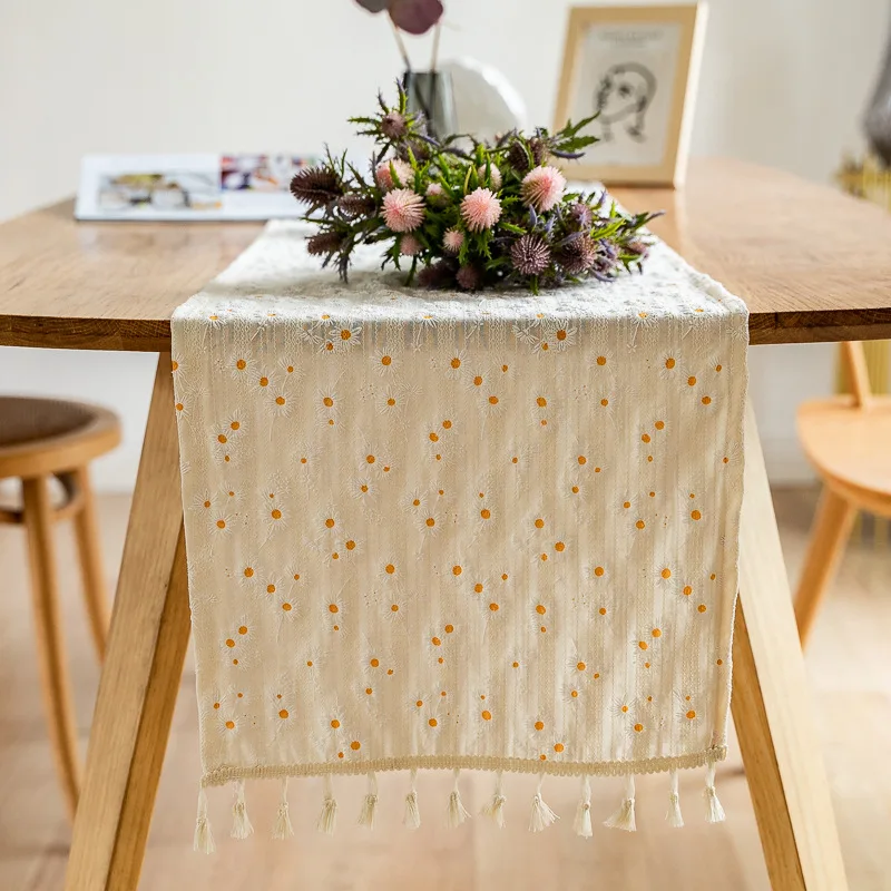 Daisy Tassel Table Runner,Kitchen Dining Table Covering Cloth Home Party Decor for Birthday Wedding Holiday Event Designing 2