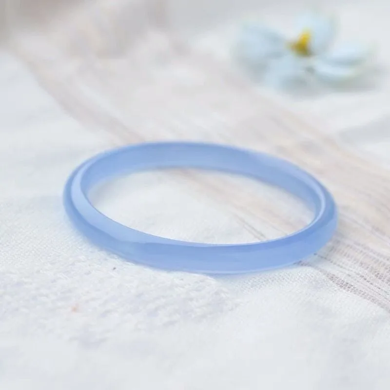 

Ice Light Blue Jingle Beauty Bracelet Sky Blue Agate Bracelet