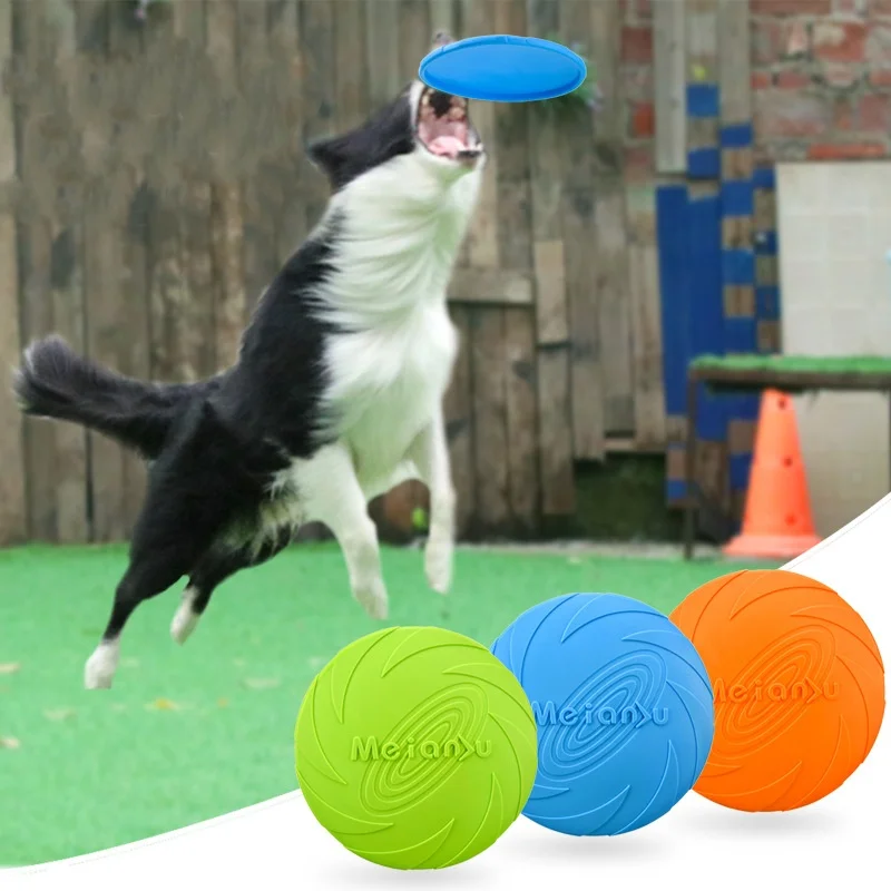 

1PC 15/18 cm Fashion Dog Toy Flying Discs Pet Dogs Silicone Game Trainning Interactive Puppy Toys Puppy Pet Supplies
