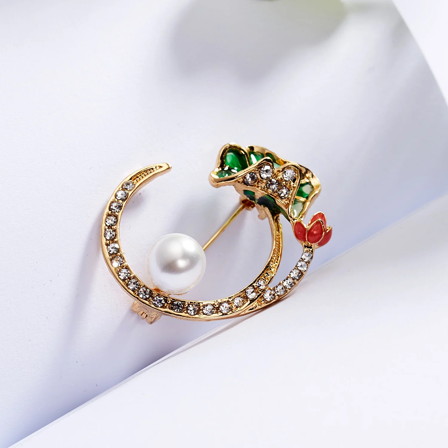 Rinhoo Emaille Perle Blume Broschen Elegante Kamelie Tulip Glocke Orchidee Lotus Bouquet Blütenblatt Green Leaf Revers Pins Hochzeit Schmuck – Detail 39