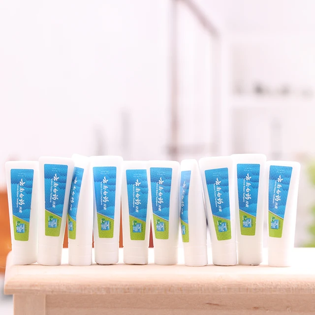 10Pcs Dollhouse Miniature 1/12 Mini Shampoo Toothpaste Bathroom Accessories for BJD OB11 Doll House Furniture Accessories Toys 2