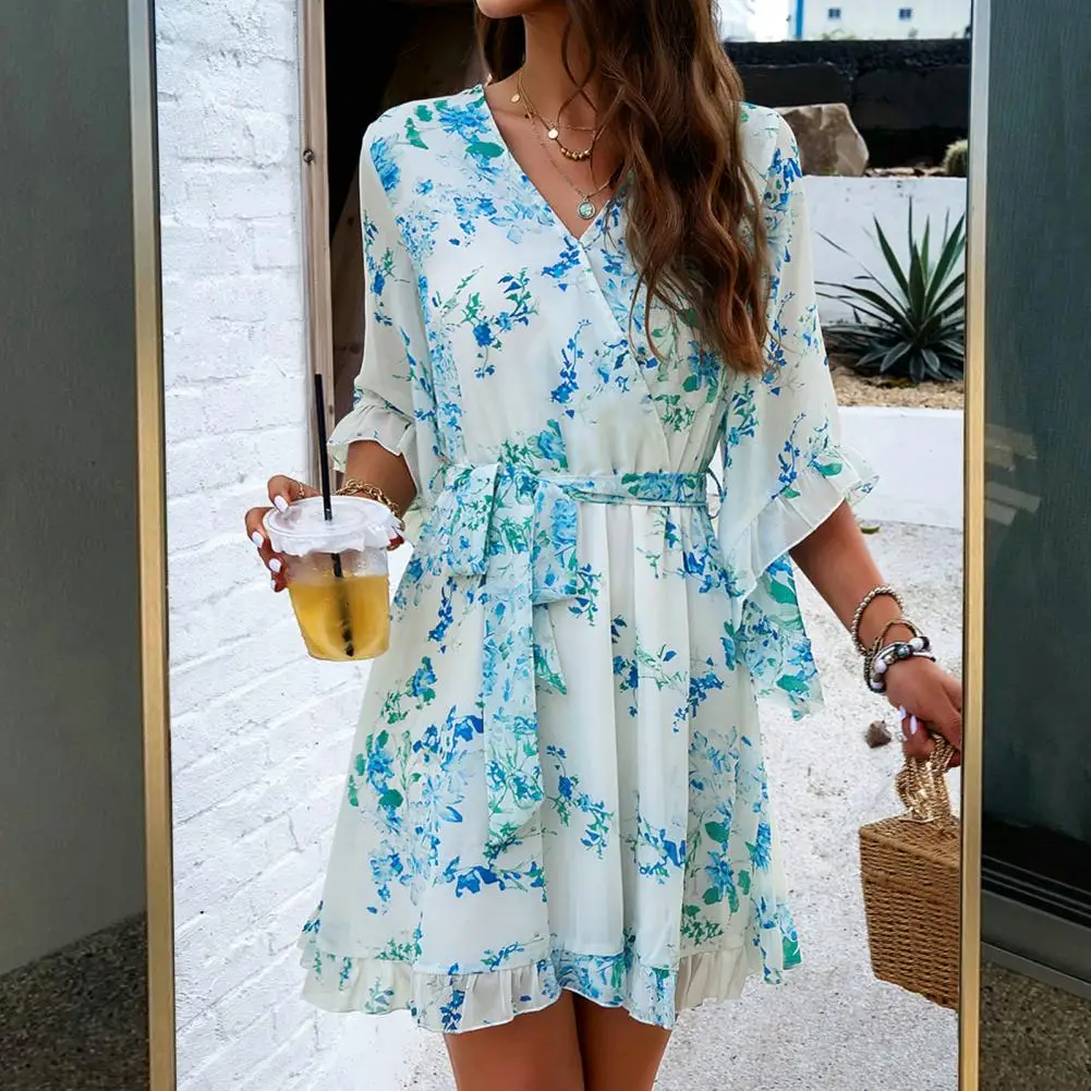 

Loose Fit Dress Stylish Women's Vacation Dress with V Neck Lace-up Belt Ruffle Patchwork Floral Print A-line Mini for Summer