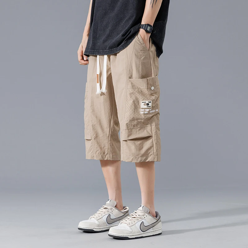 

High Street Men New Workwear Solid Color Pleated Large Pocket Shorts Summer American Style Loose Straight Cylinder Cropped Pants