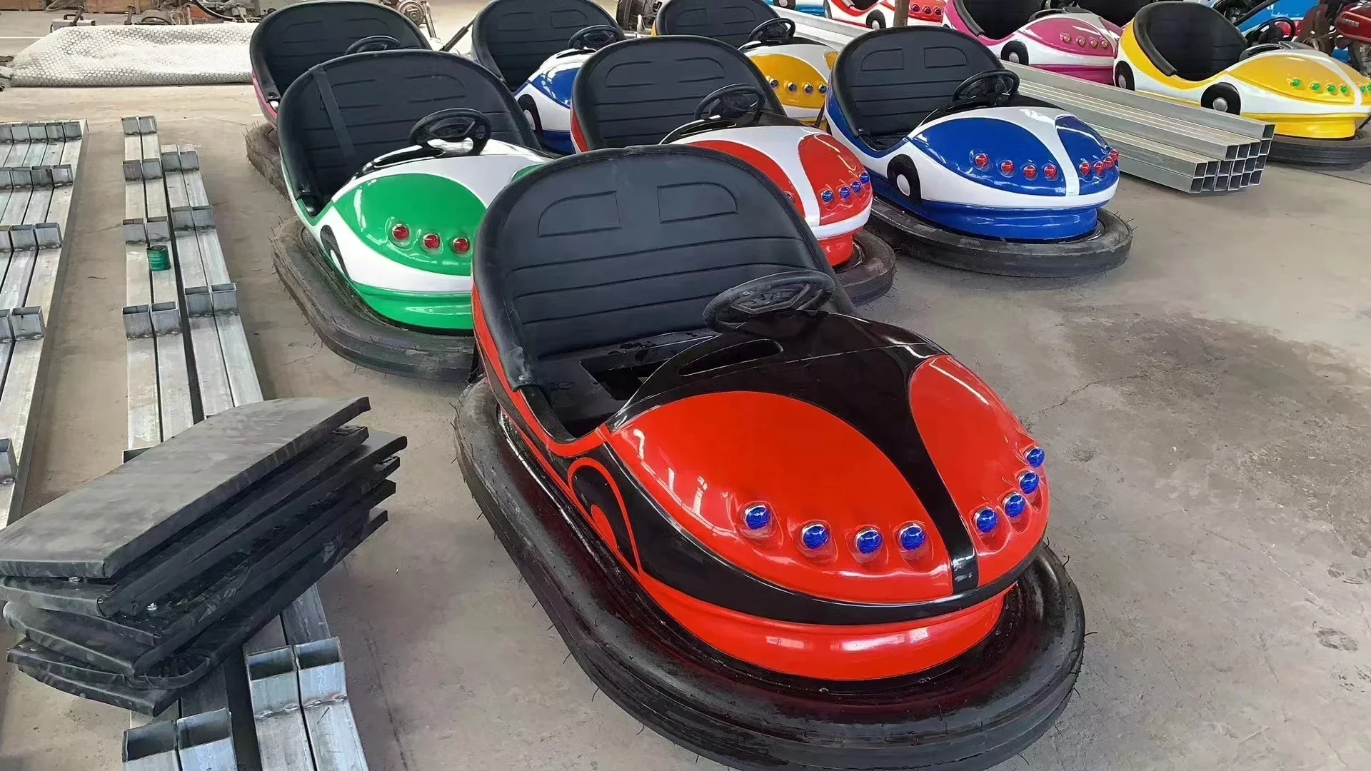 Electric Bumper Car with the Inflatable Rail with Colorful Colors for Kids Entertainment Indoor Outdoor in Amusement Parks