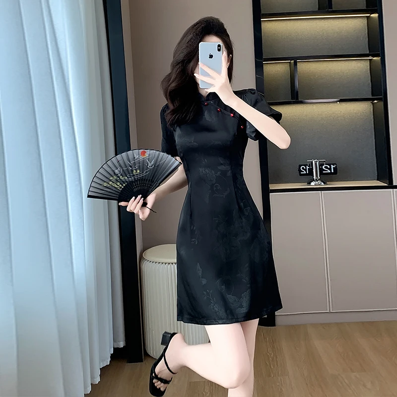 하이 엔드 느낌 슬리밍 자른 중국어 드레스 여름 2024 여성을위한 새로운 스타..