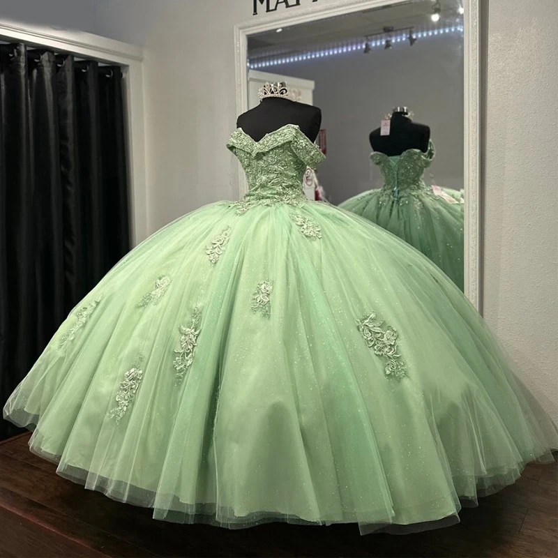 

Luxury Sage Green Off The Shoulder Mexican Quinceanera Dressess Applique Lace Beads Tull Prom Lace Up vestido 15 quinceañeras