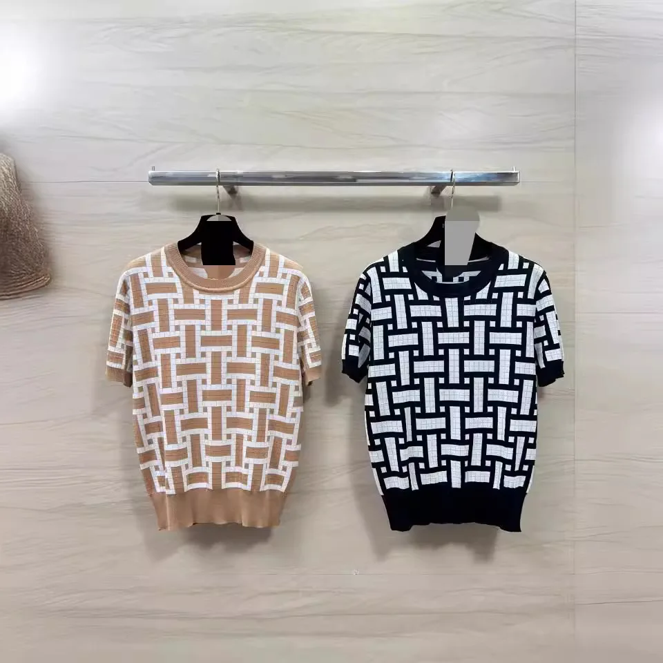 

24 new Mosaic knitted tensilk wool jacquard crew-neck tank top for women Fashion designer brand Old Money style