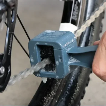Bike Chain Cleaning Brush 1
