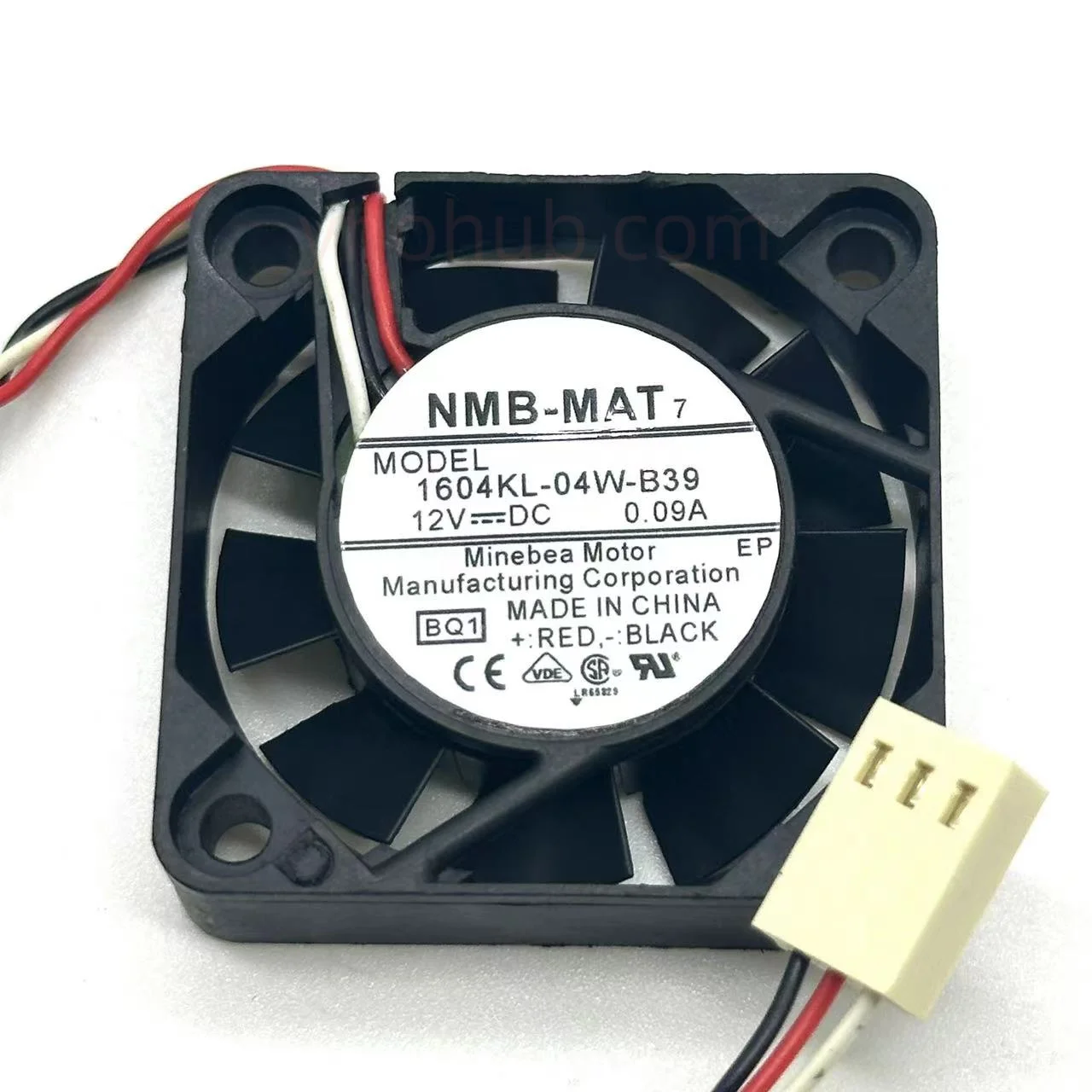 

NMB-MAT 1604KL-04W-B39 BQ1 DC 12V 0.09A 40x40x10mm 3-Wire Server Cooling Fan