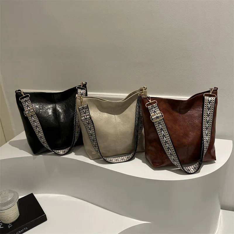 

Woman Bags Luxury Brands Y2k Shoulder Bag Women's Free Shipping Promotion Tote University 2024 Fashion Whole Sale Vintage Travel