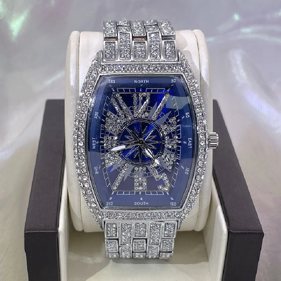 

2022 New NEW Mens Quartz Watch Hip Hop Full Moissanite Waterproof Jewelry Luminous Pointer Digital Fashion Square Male Clock