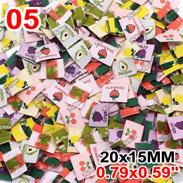 200Pcs Random Cute Cloth Labels Mix Color Embroidery Handmade Labels for Clothes Cartoon Animal Flower Fruit  Cotton Flag Labels