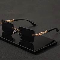 1pc lunettes de soleil sans monture Rectangle femmes hommes nuances petites lunettes de soleil carrées pour femme mâle plage vacances voyage lunettes 1