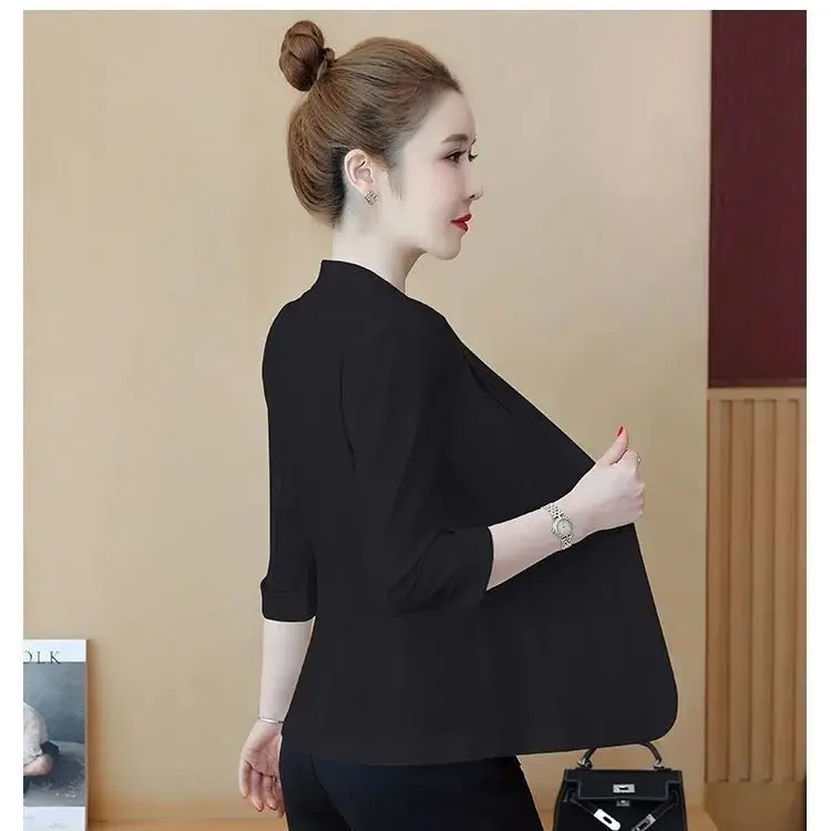 Small Suit Jacket Women Thin Spring  Summer  2023 New Professional Suit Jacket Short Style Casual Temperam  ent