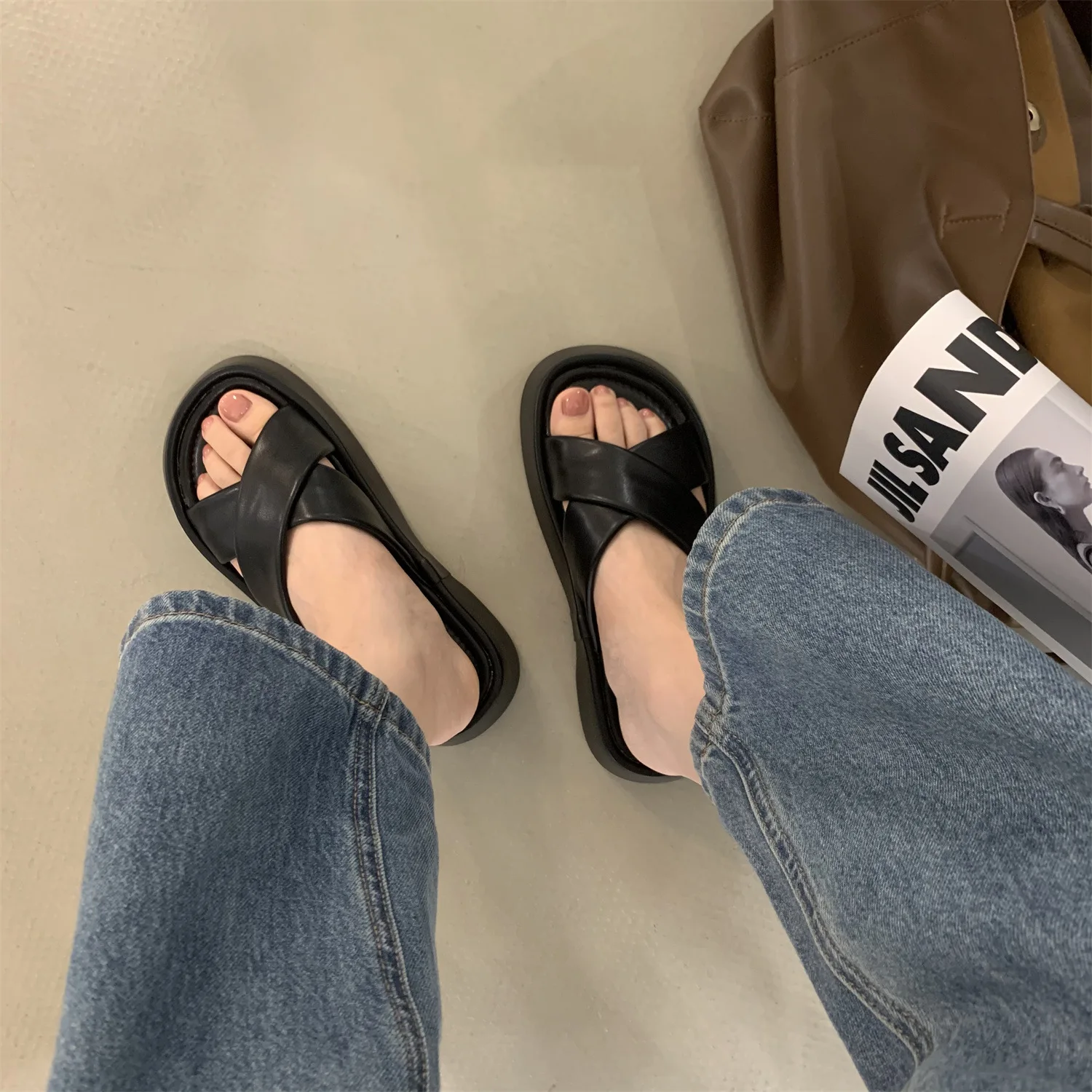2023 Summer Open Toe Women Slippers Fashion Ladies Casual Platform Flat Heel Outdoor Beach Slides Shoes Flip Flops
