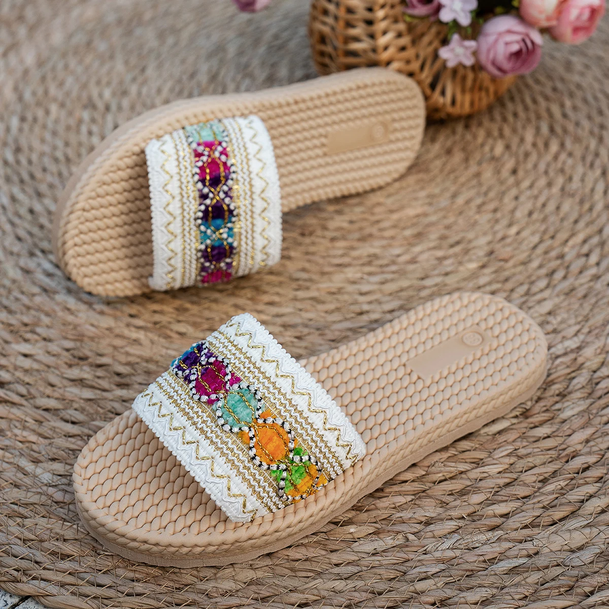 Damen-Slipper für Draußen, Flache Designer-Schuhe, Große Größen, Böhmische Ethnische Sandalen, Modische Quasten-Strandslipper, Damen-Slides – Detail 5