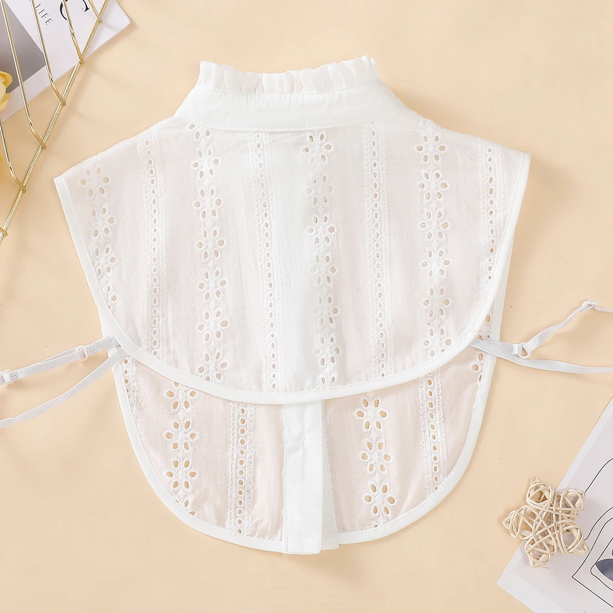 Women's Hollowed Out Breathable Detachable Fake Collar