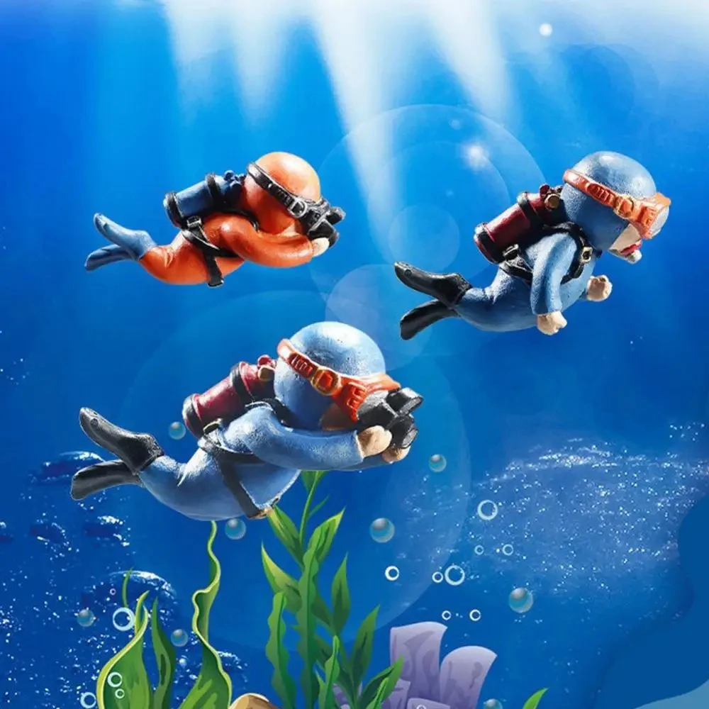 Fish Tank Ornaments 1PC Floating Diver Simulated Mini Frogman Personality Landscaping Cute Aquariums Accessory