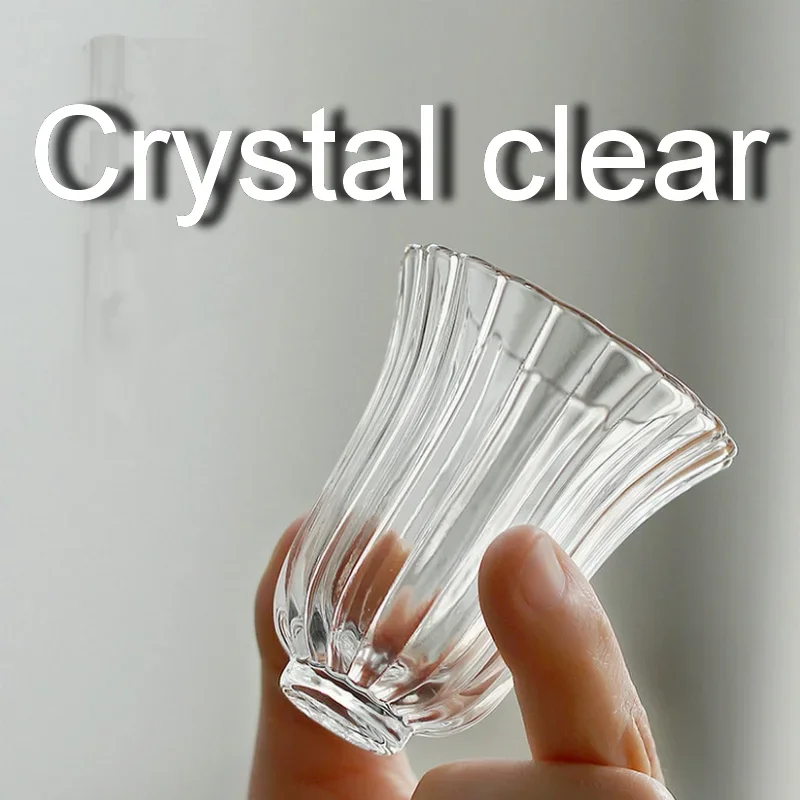 Japanese Heat-resistant Handmade Glass Chrysanthemum Petal Pattern Flower Teacup White Wine Cup Tea Cup Teacup Smelling Smal