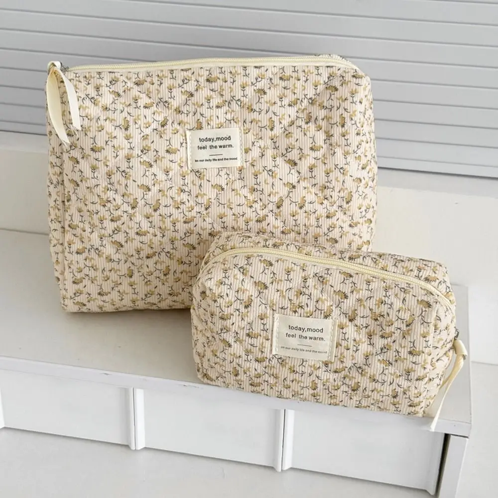 Ins Style Corduroy Aesthetic Cosmetic Organizer Large Capacity Zipper Floral Makeup Pouch Toiletry Bag Makeup Brush