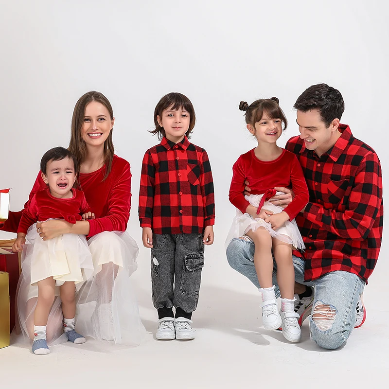 

Chritmas Family Matching Outfits Mother Kids Cotton Matching Suits Long Sleeve Family Members Look Mother Daughter Dresses